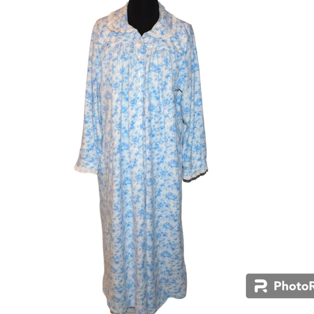 Lanz Of Salzburg Vintage Fleece Nightgown Size Medium Blue & White Floral Cozy